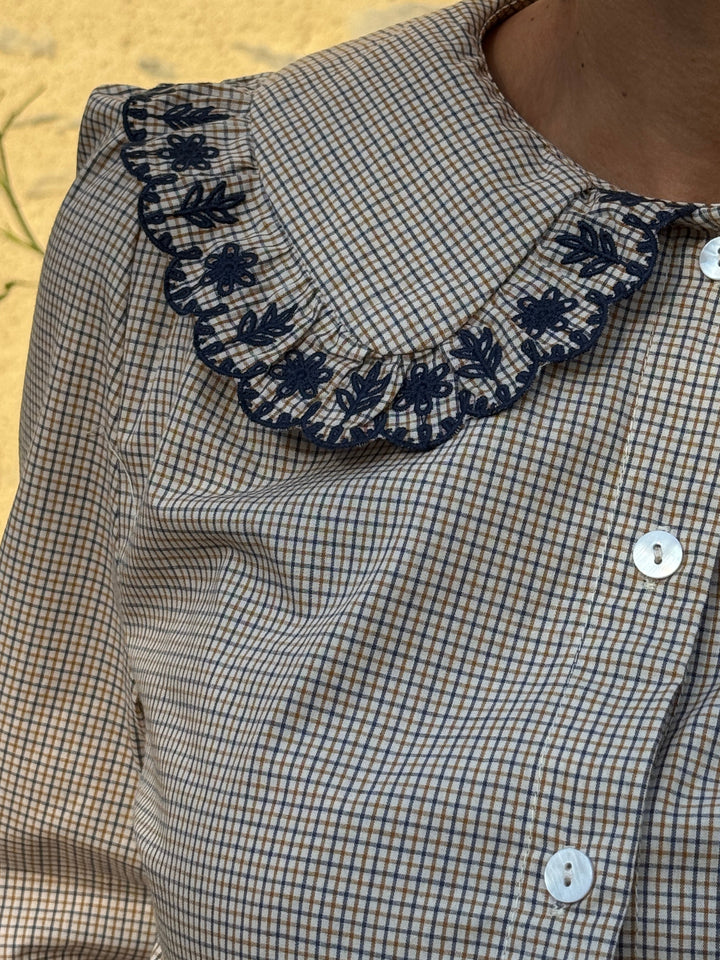 Chemise carreaux bleu, jaune et beige DAKOTA  In April 1986