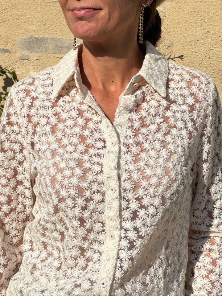 Chemise beige brodée ajouré HESTIA In April 1986