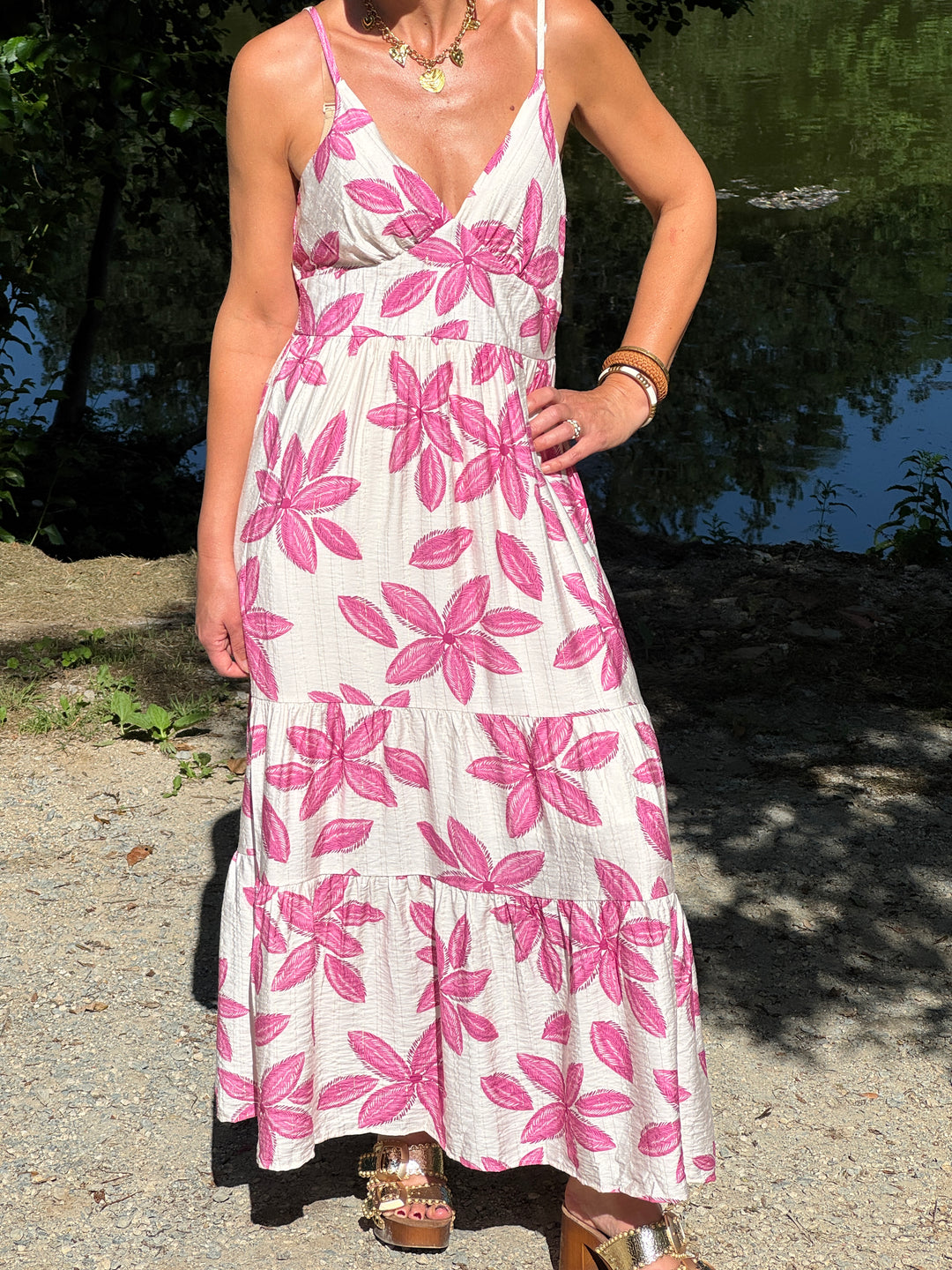 Robe imprimé floral rose fond écru empire AVELIA