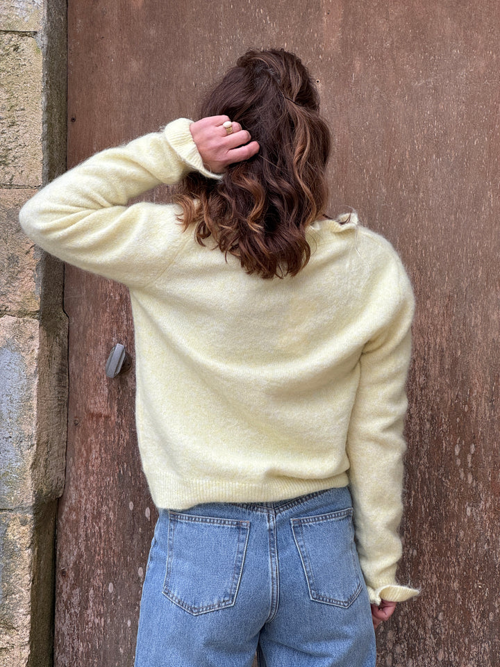 Gilet jaune col V froufrou CLAUDINE