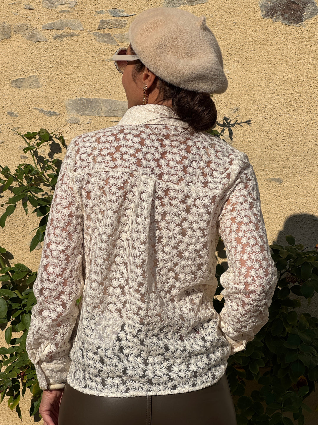 Chemise beige brodée ajouré HESTIA In April 1986