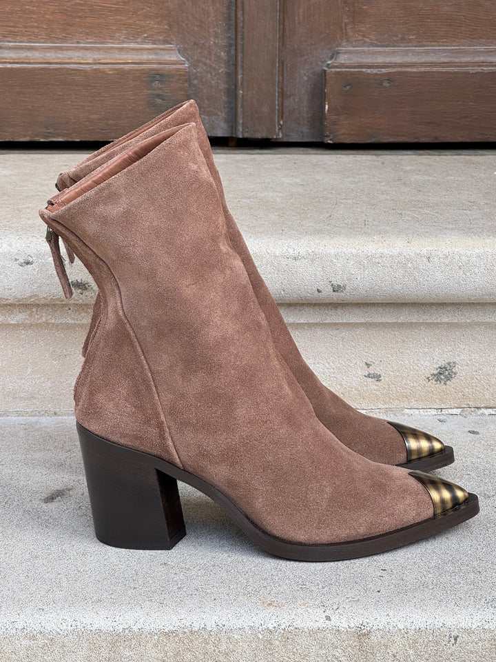 Kamelfarbene Stiefeletten mit Lederabsatz und Metallkappe CK7-6 Semerdjian