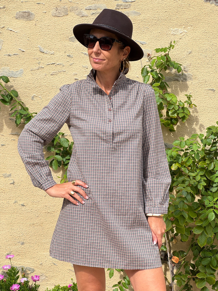 BERTHE Taupe Dress In April 1986