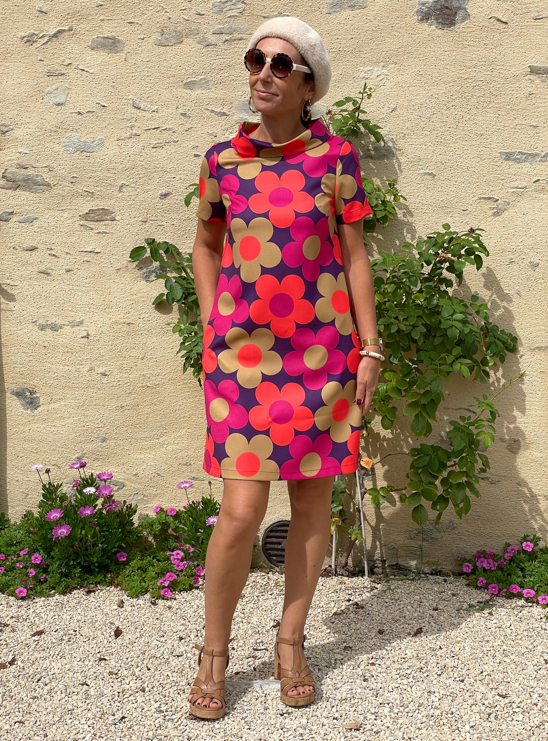 Robe col bénitier MARGUERITES SEVENTIES fuchsia et kaki Hippocampe
