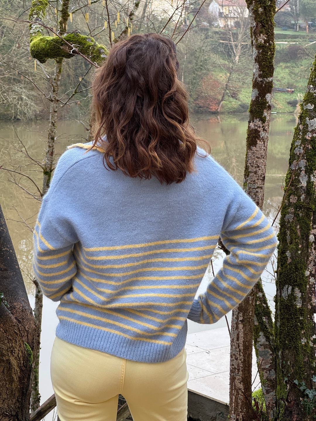 Pull bleu et jaune col V camionneur LAURE