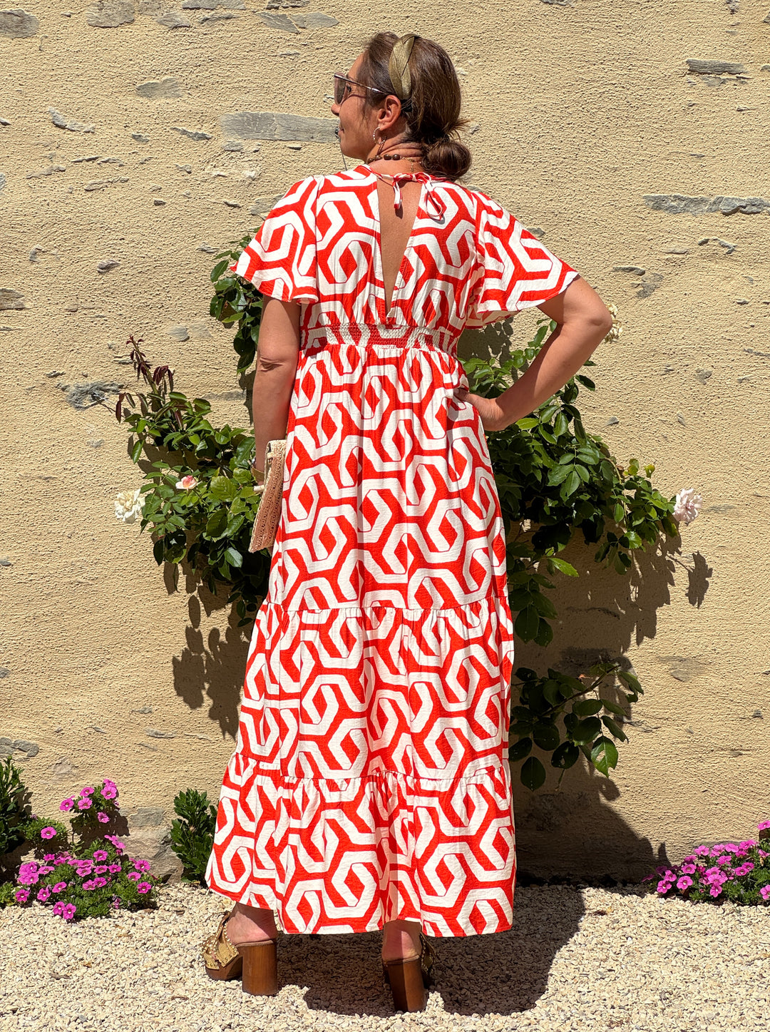 Robe imprimé géométrique orange fond beige ISLEY In April 1986