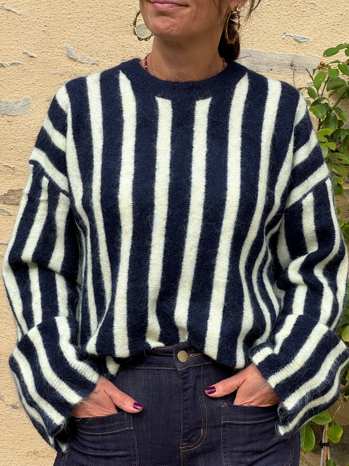 Pull rayures marine fond beige broderie AMOUR