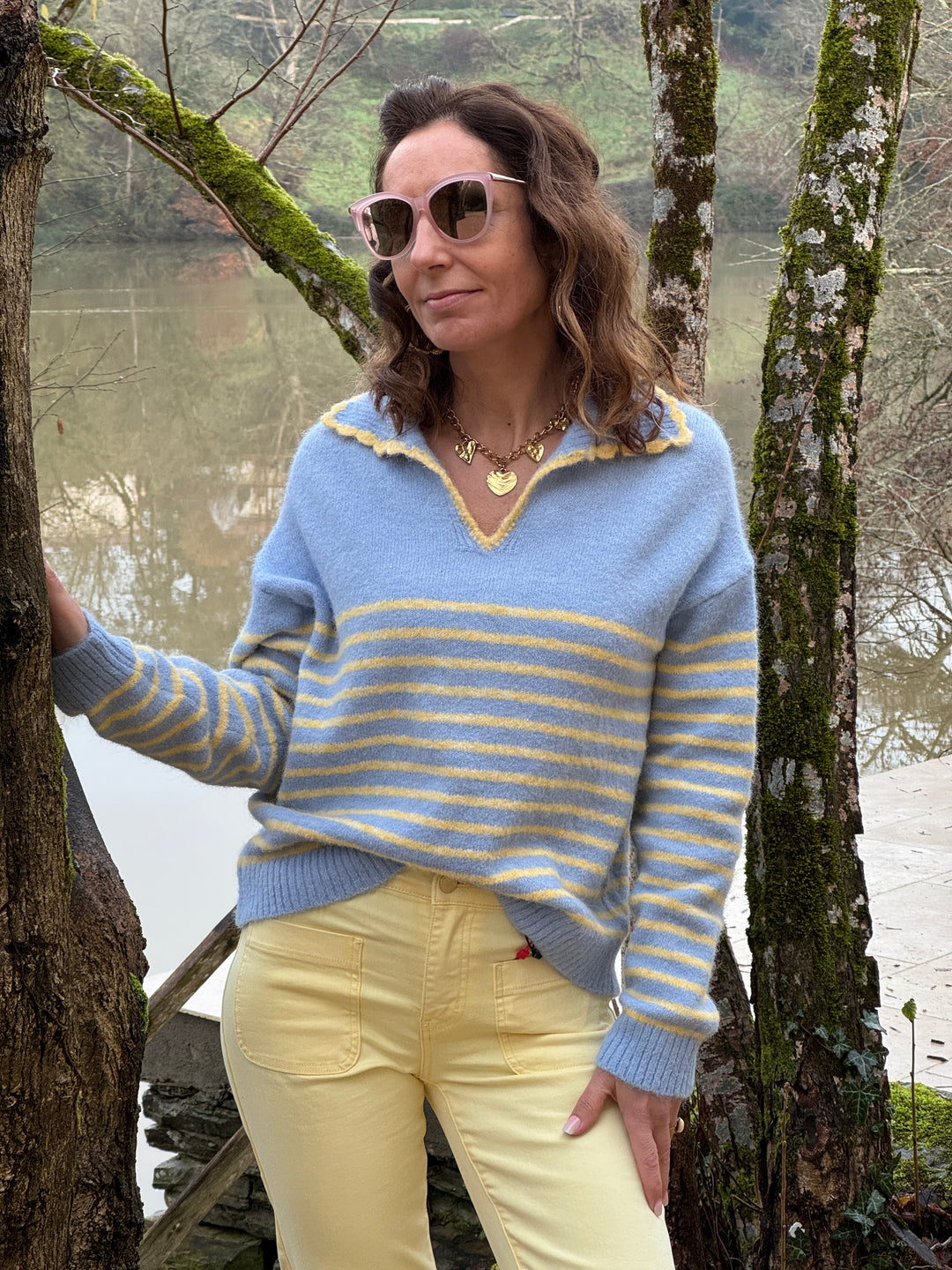 Pull bleu et jaune col V camionneur LAURE