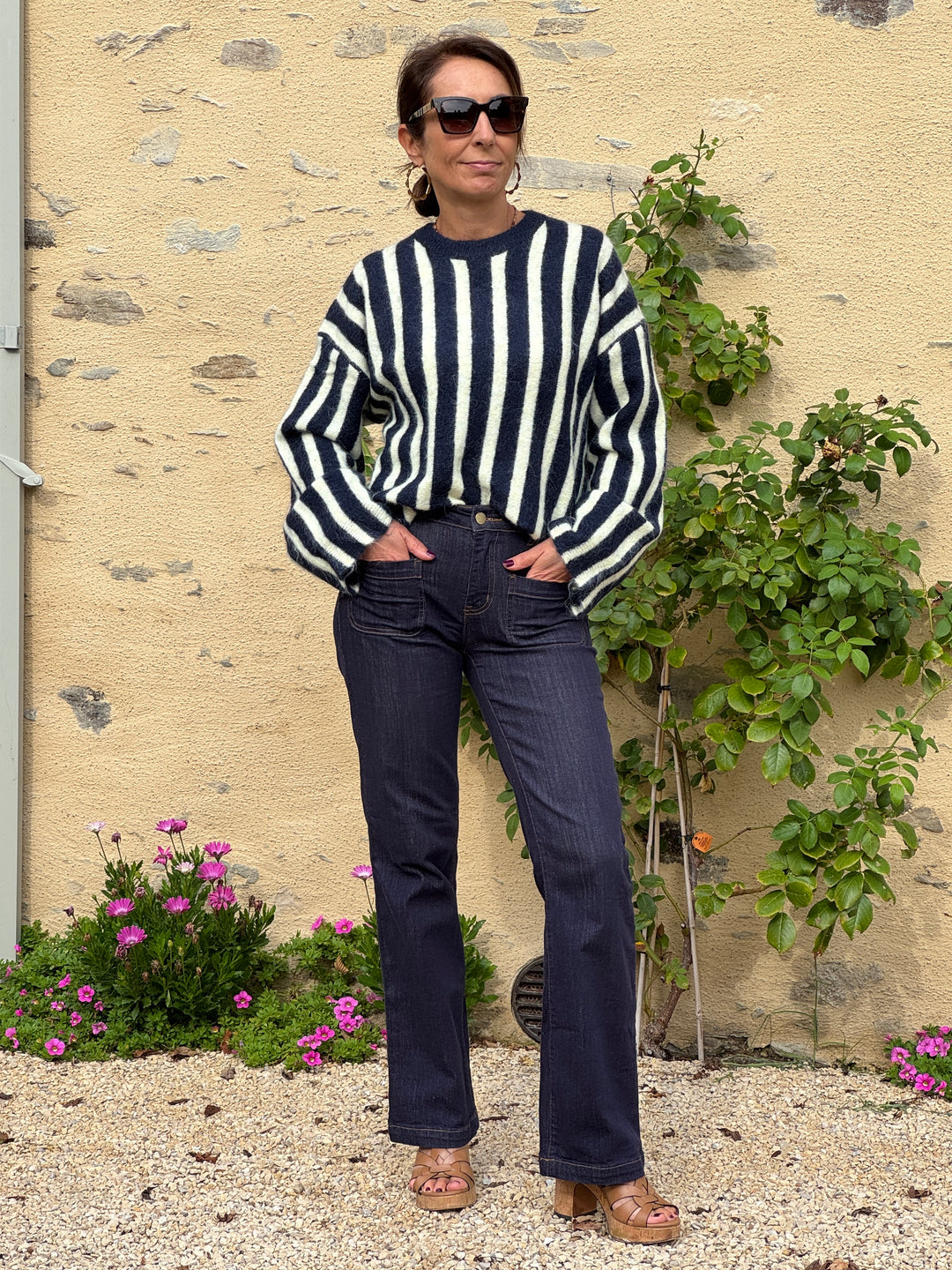 Pull rayures marine fond beige broderie AMOUR