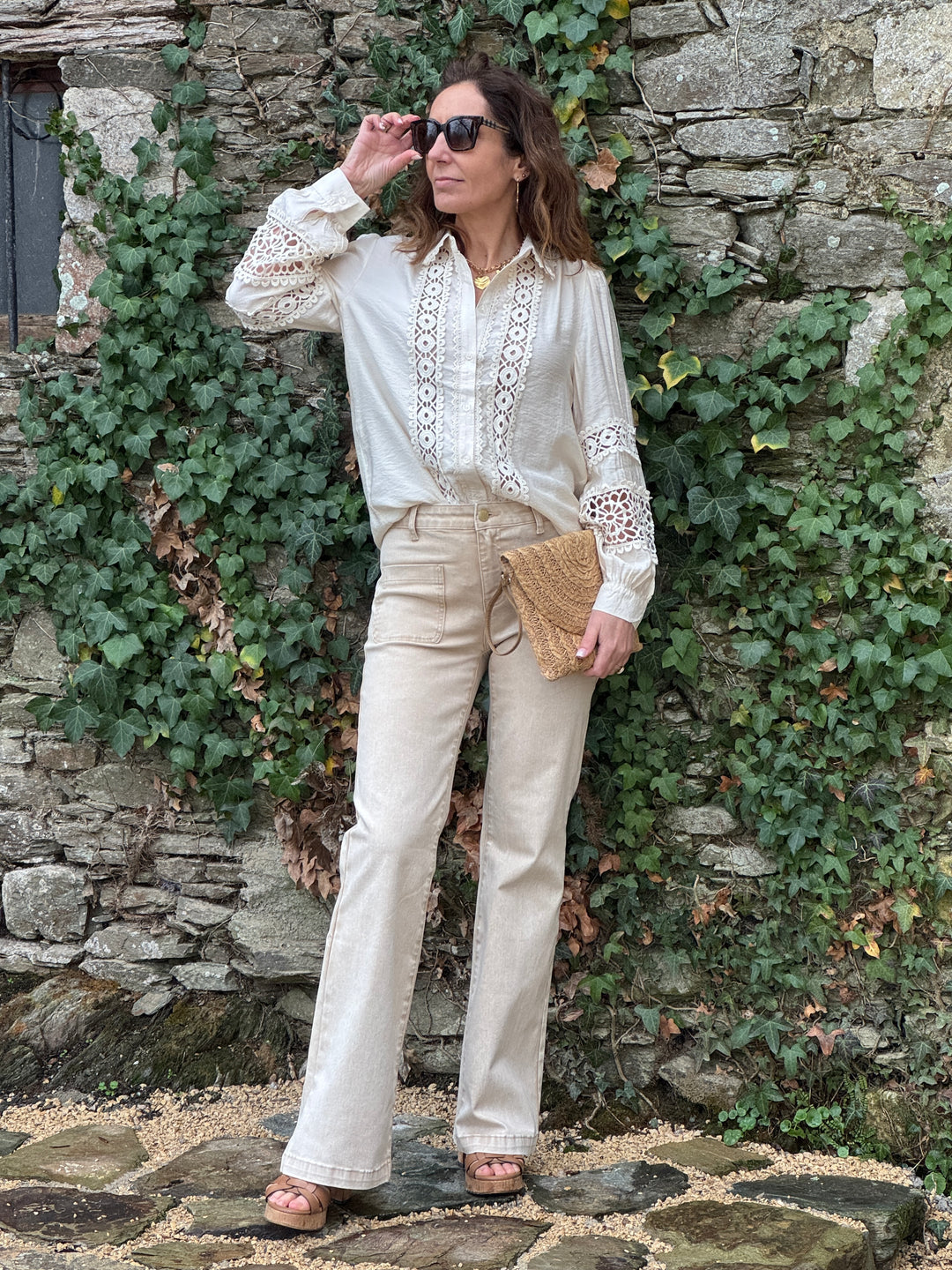 Chemise beige brodée col chemise SOLENE