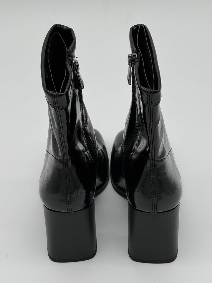 Marco Tozzi Schwarze Stiefeletten 2-25303-47 001