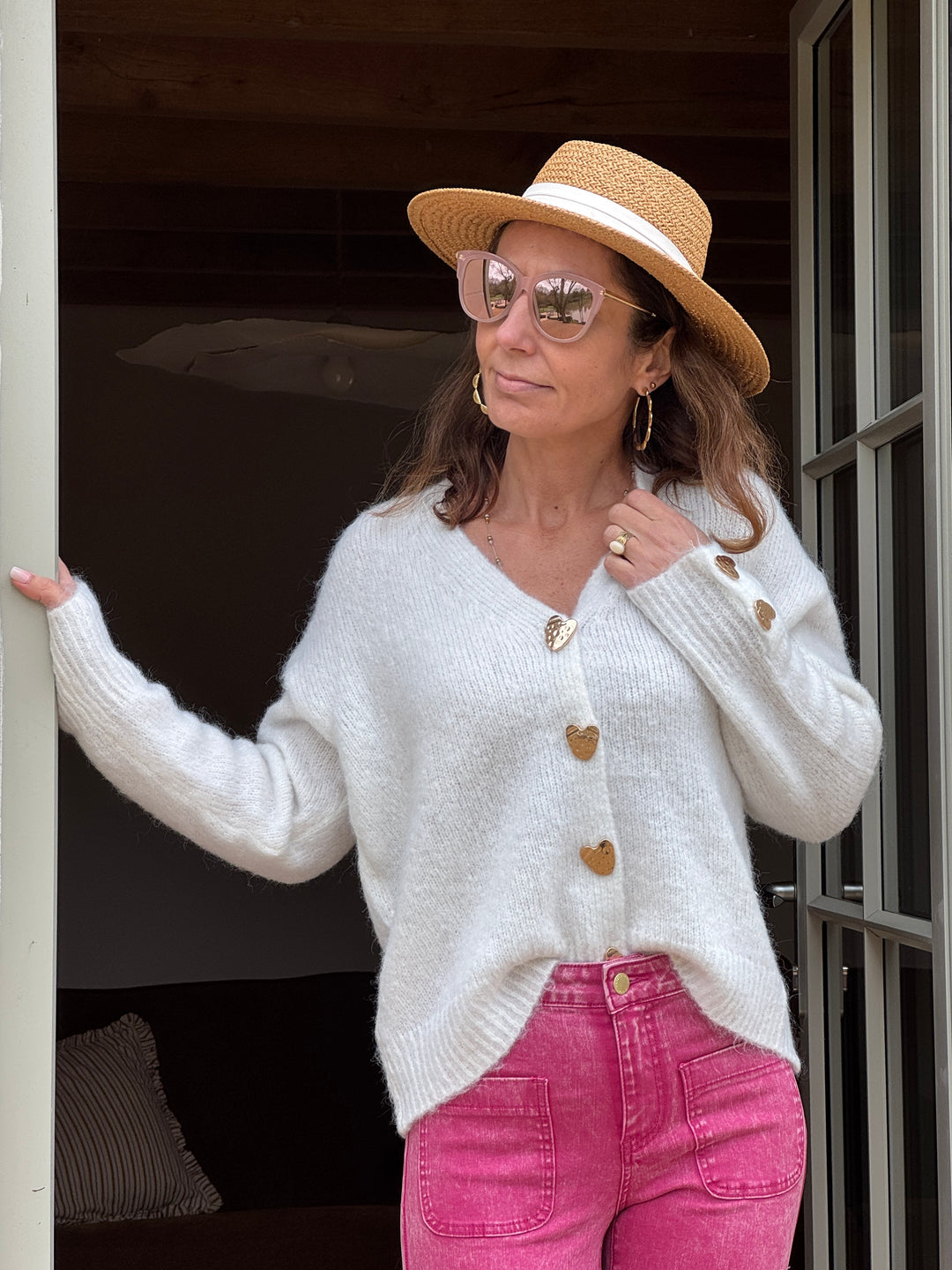 Gilet blanc col V boutons coeurs dorés ELLA