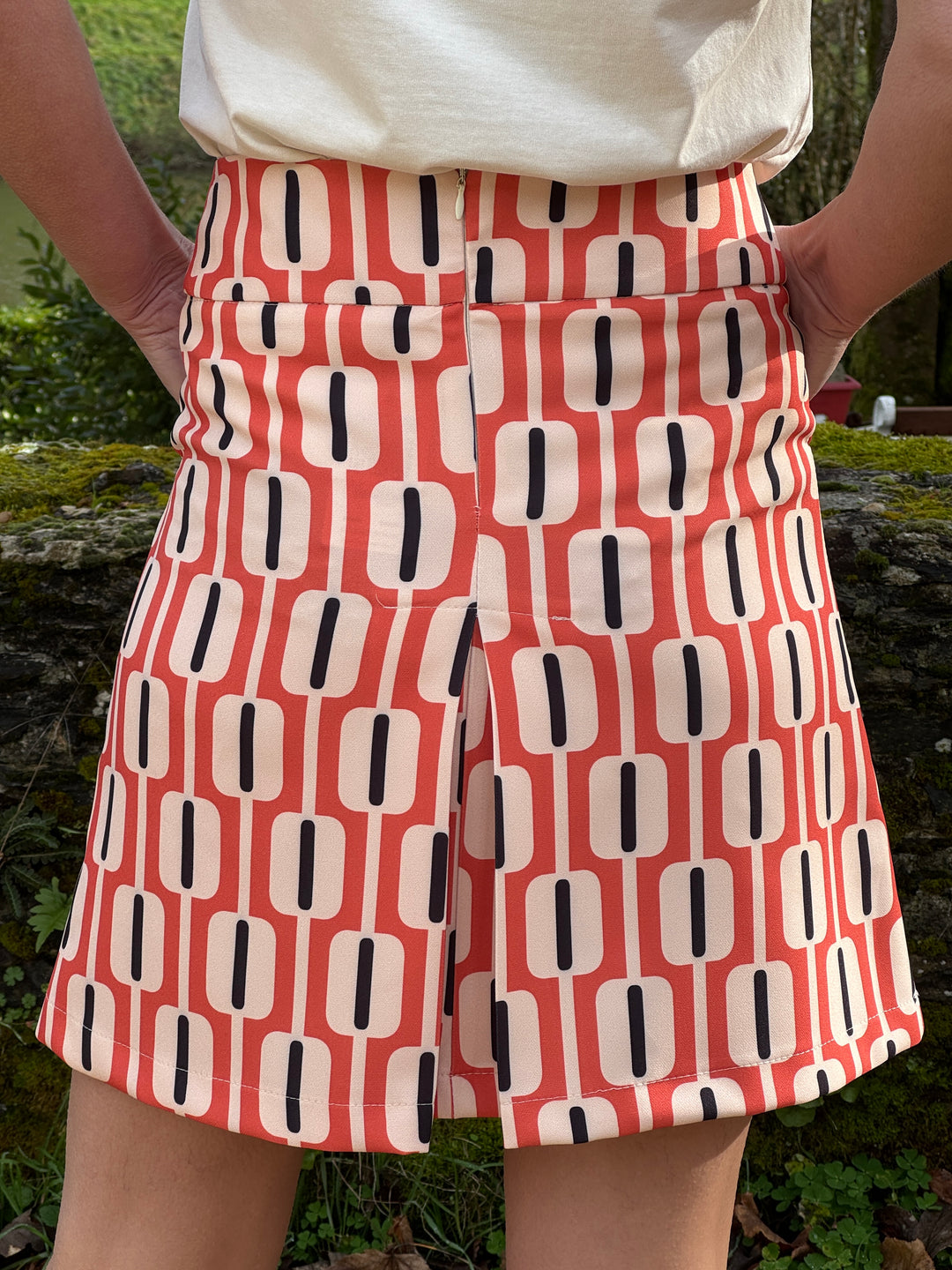 SEVENTIES skirt no. 184 orange and black Hippocampe
