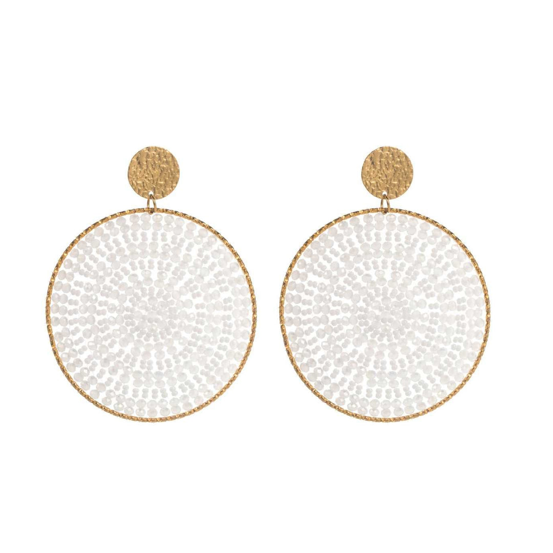 boucles d’oreilles gros anneaux dorés avec perles blanches femme – bijou hypoallergénique résistant à l’eau