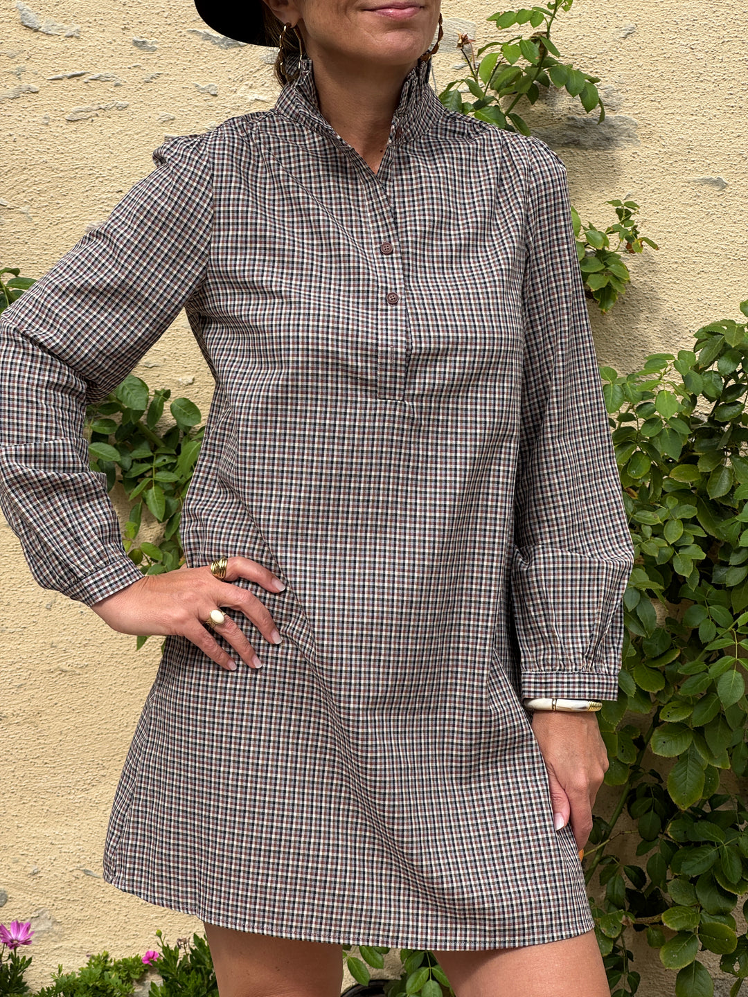 BERTHE Taupe Dress In April 1986