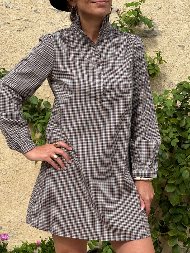 BERTHE Taupe Dress In April 1986