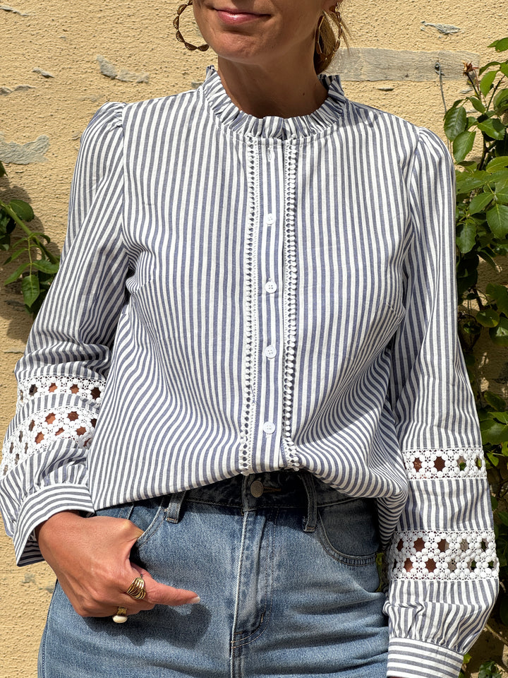 Chemise ARMAND rayures tennis bleues In April 1986