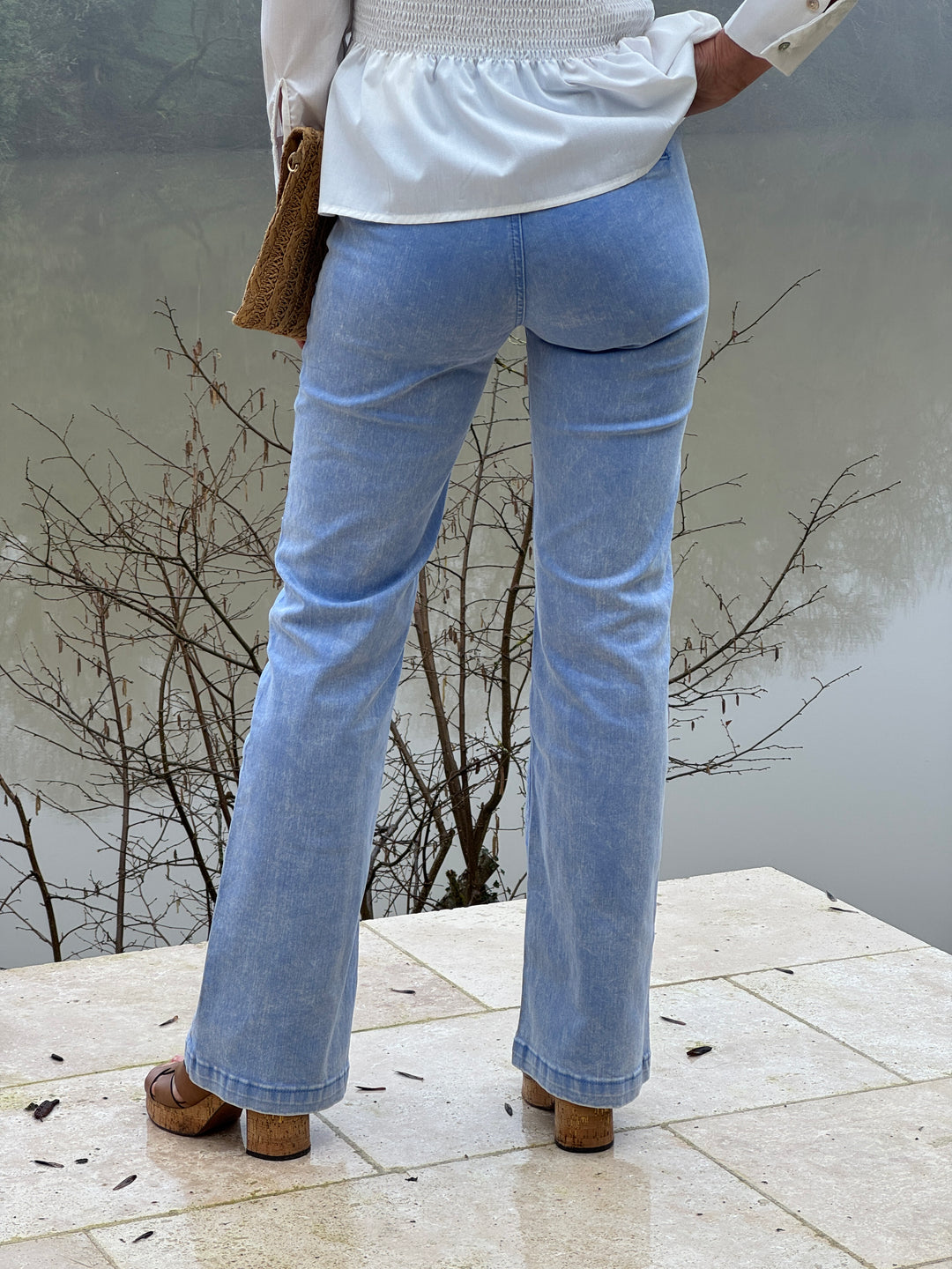 SONNY La Petite Étoile light blue faded flare jeans