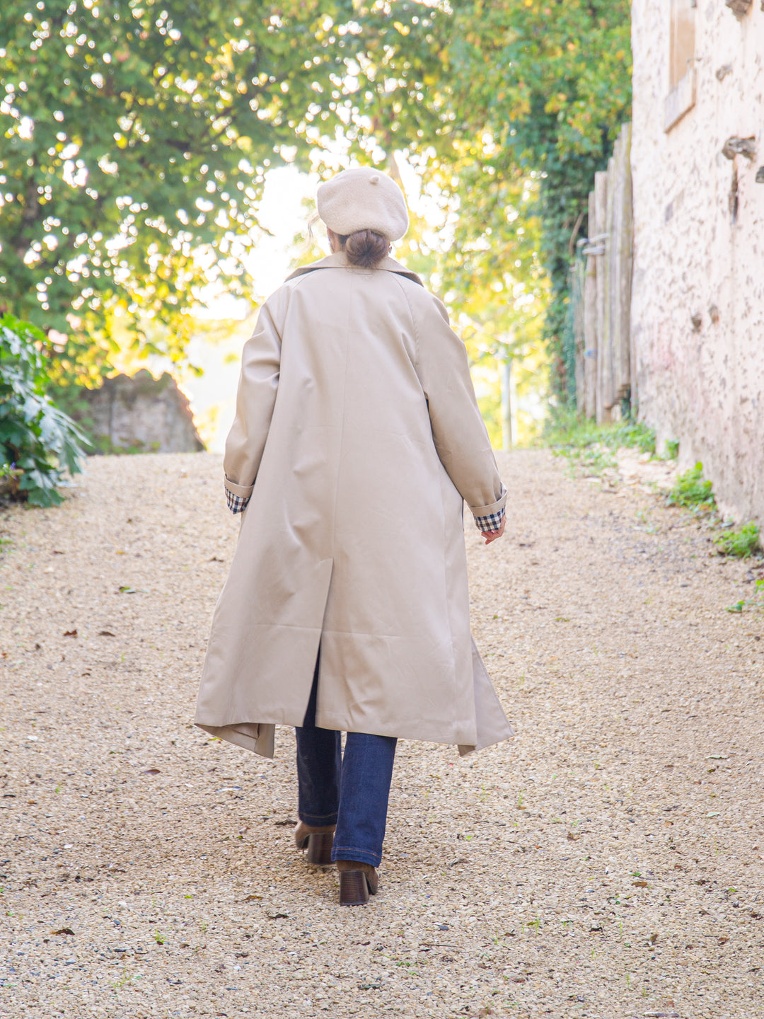 Trench long beige détail vichy marine et chocolat CALYSPSA