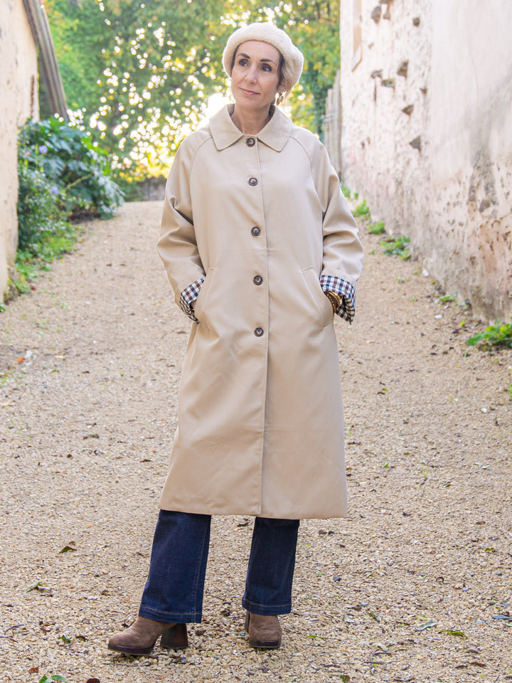 Trench long beige détail vichy marine et chocolat CALYSPSA