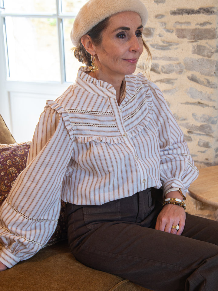 BELLAMY Hemd in Ecru und Kamel gestreift