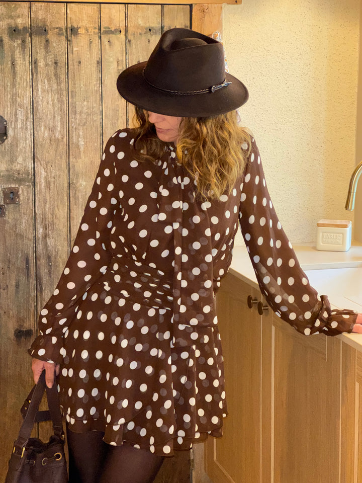 Robe courte chocolat à pois blanc SOPHIA