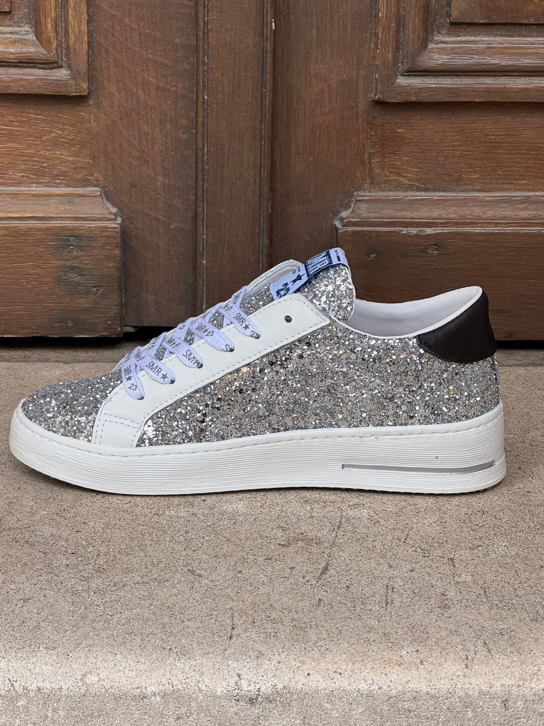 Basket en cuir paillettes argentées éclair noir MAYA D383 Semerdjian