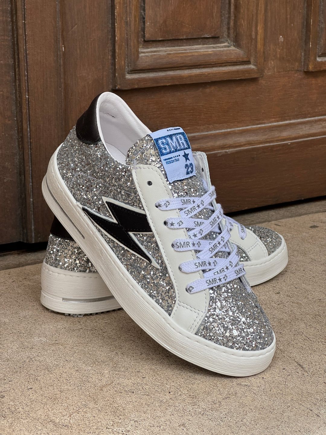 Basket en cuir paillettes argentées éclair noir MAYA D383 Semerdjian