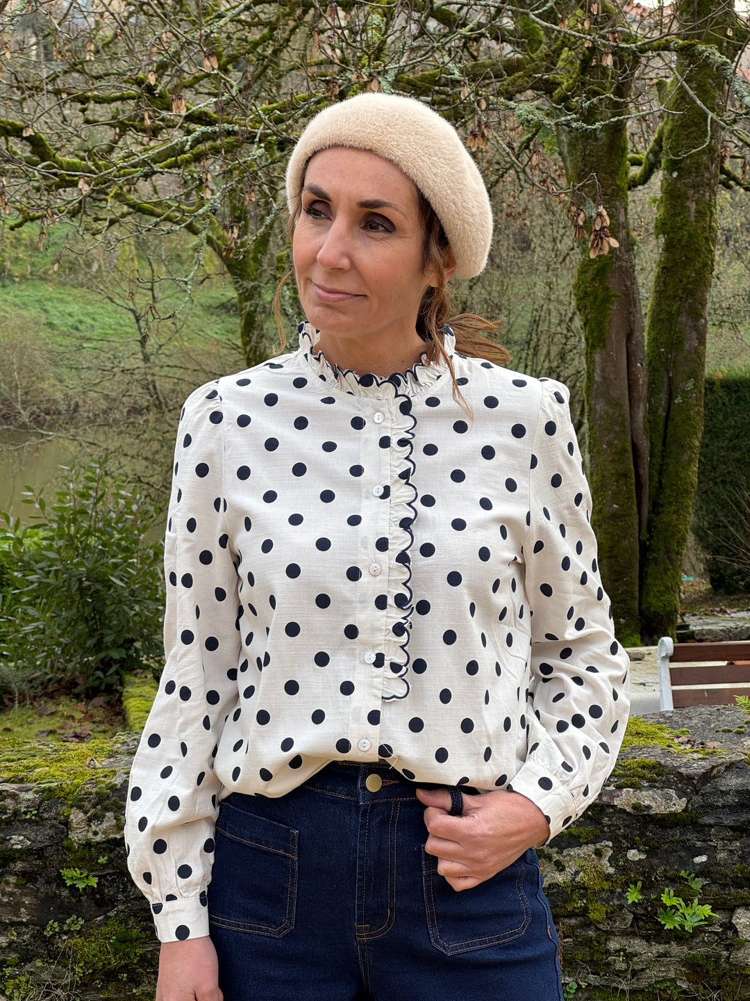 Chemise écru jabot à pois marine CLARISSE