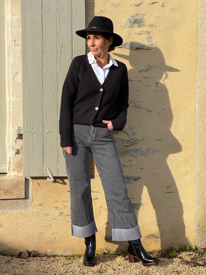 Cardigan noir col V avec boutons LAURA