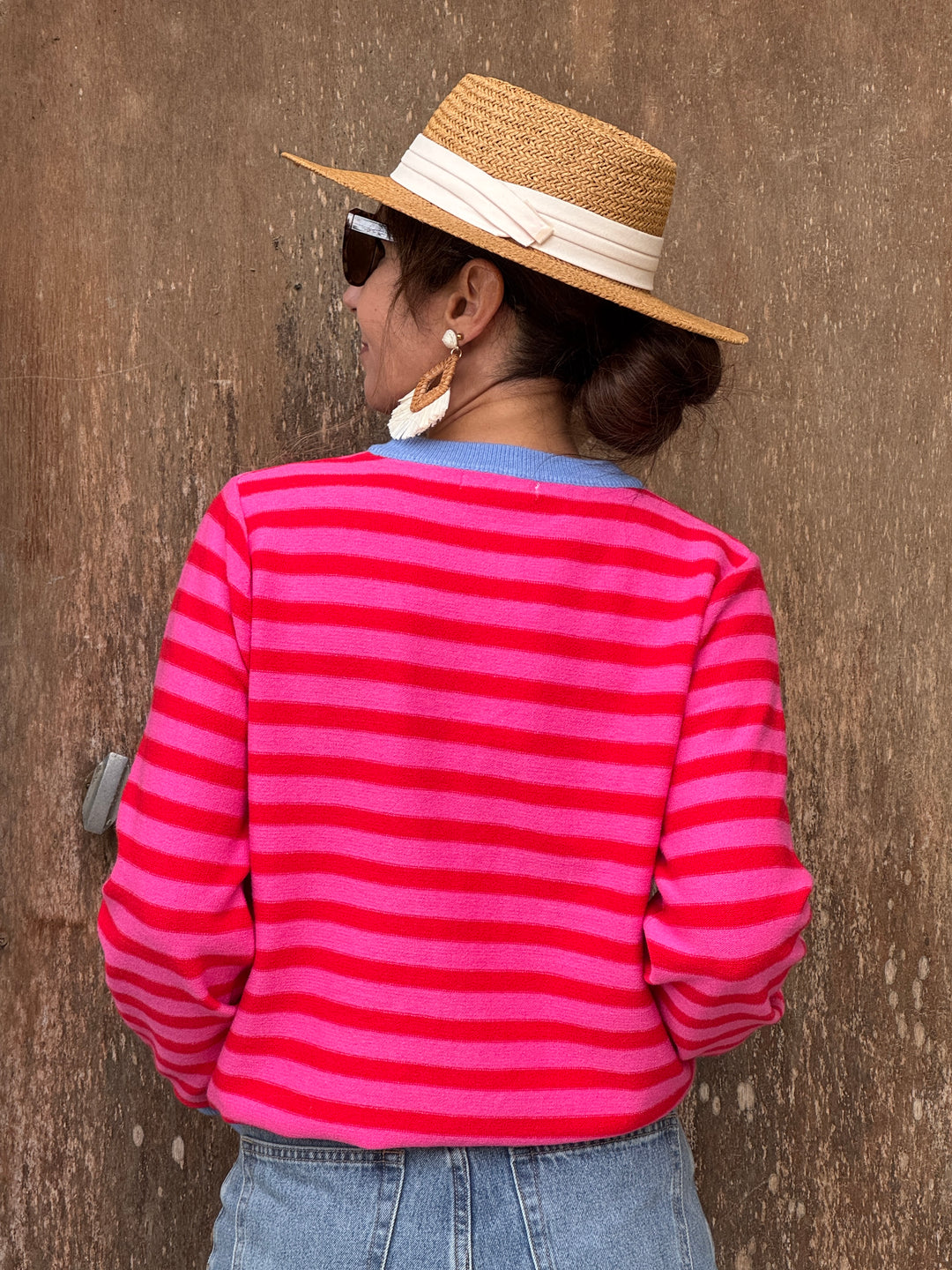 Gilet rayures rouges fond fuchsia col bleu LUCILE