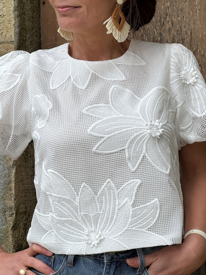 Top blanc broderie florale SAONA