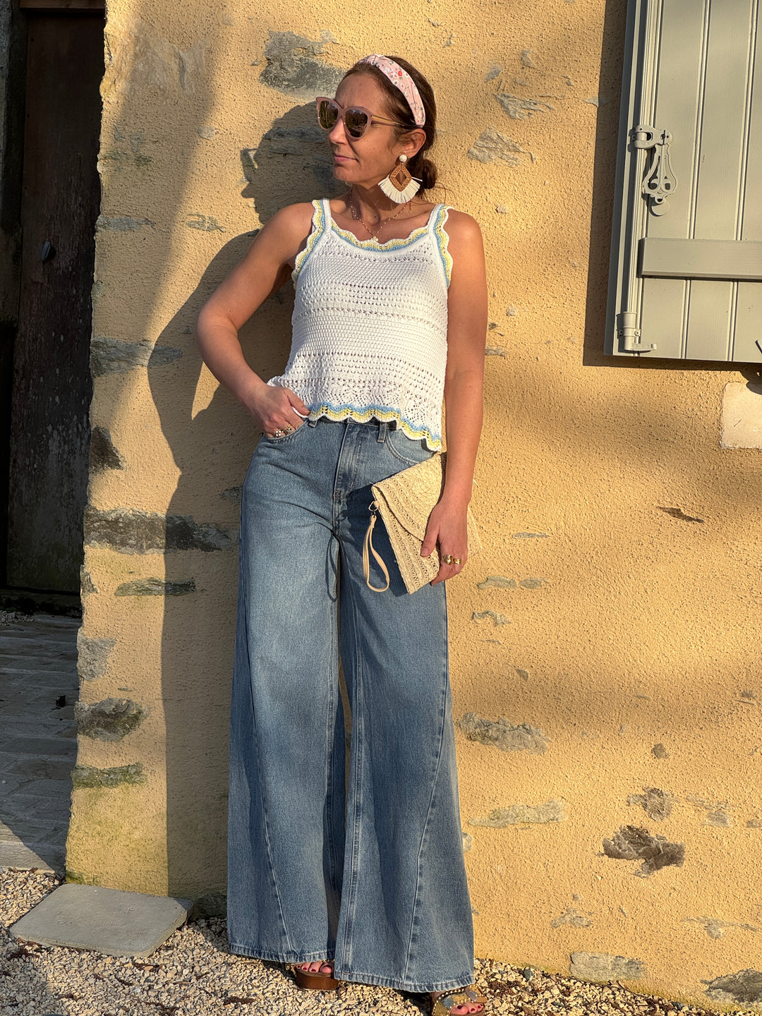 Débardeur crochet blanc jaune bleu ciel LEANE