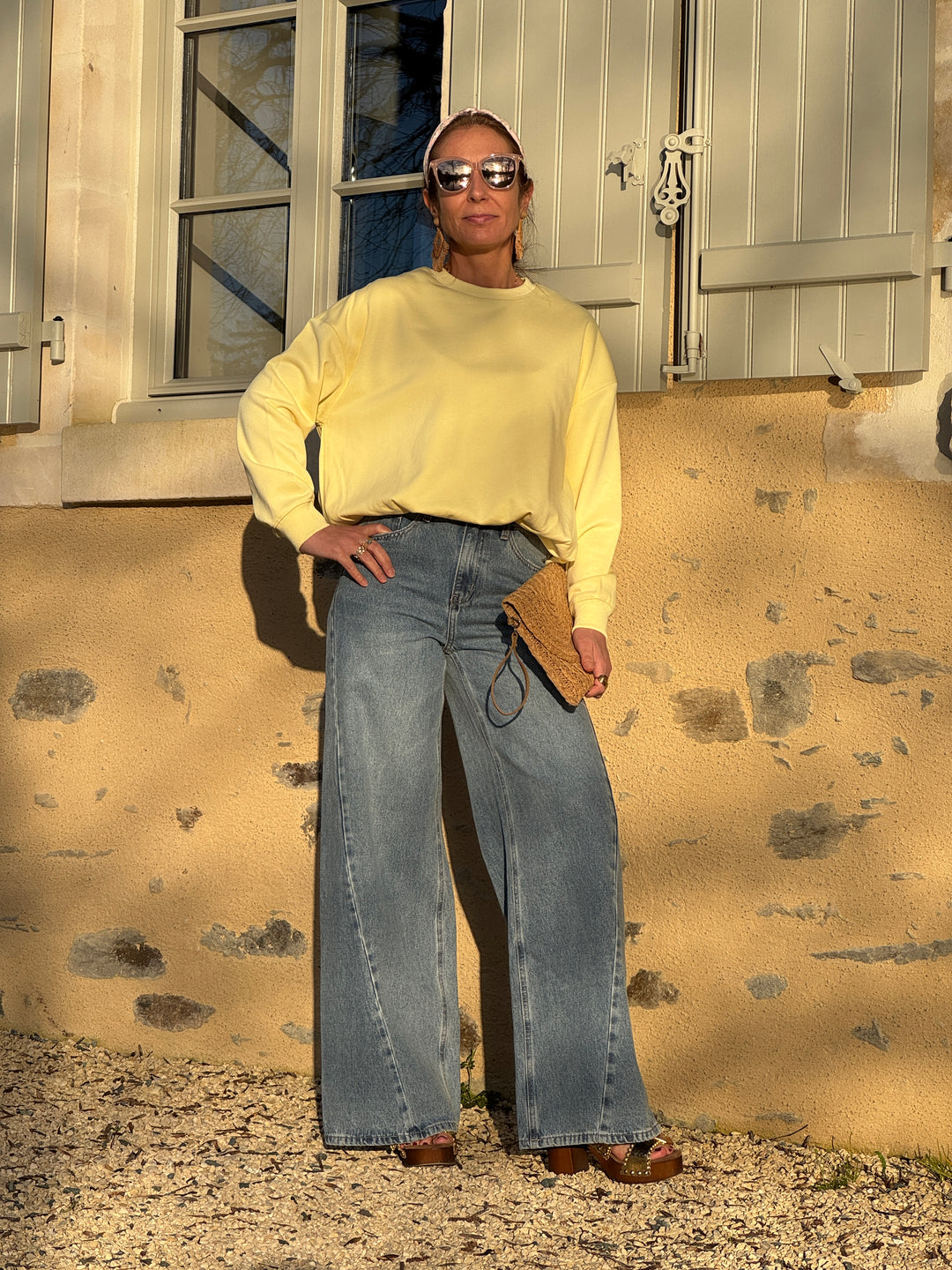 Gelbes, gerafftes Sweatshirt aus Thailand