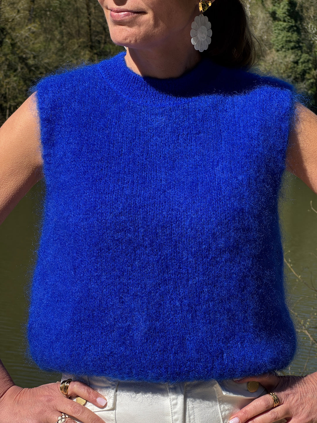 Pull bleu royal sans manches col rond INOA