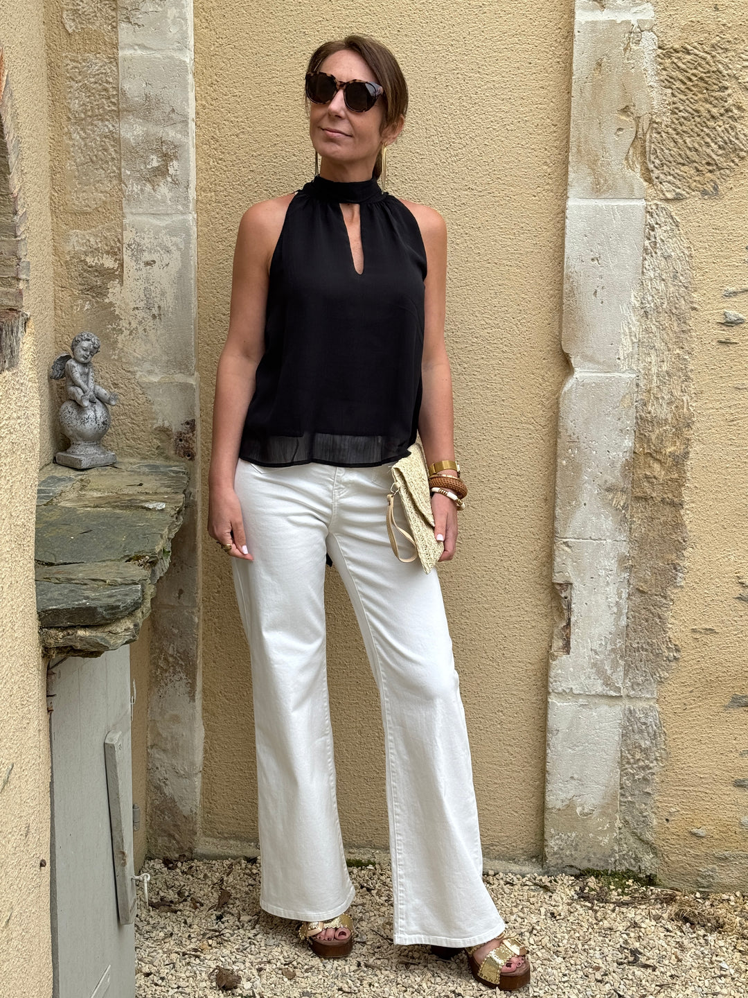 Top noir manches américaines col montant crêpe SOFIA