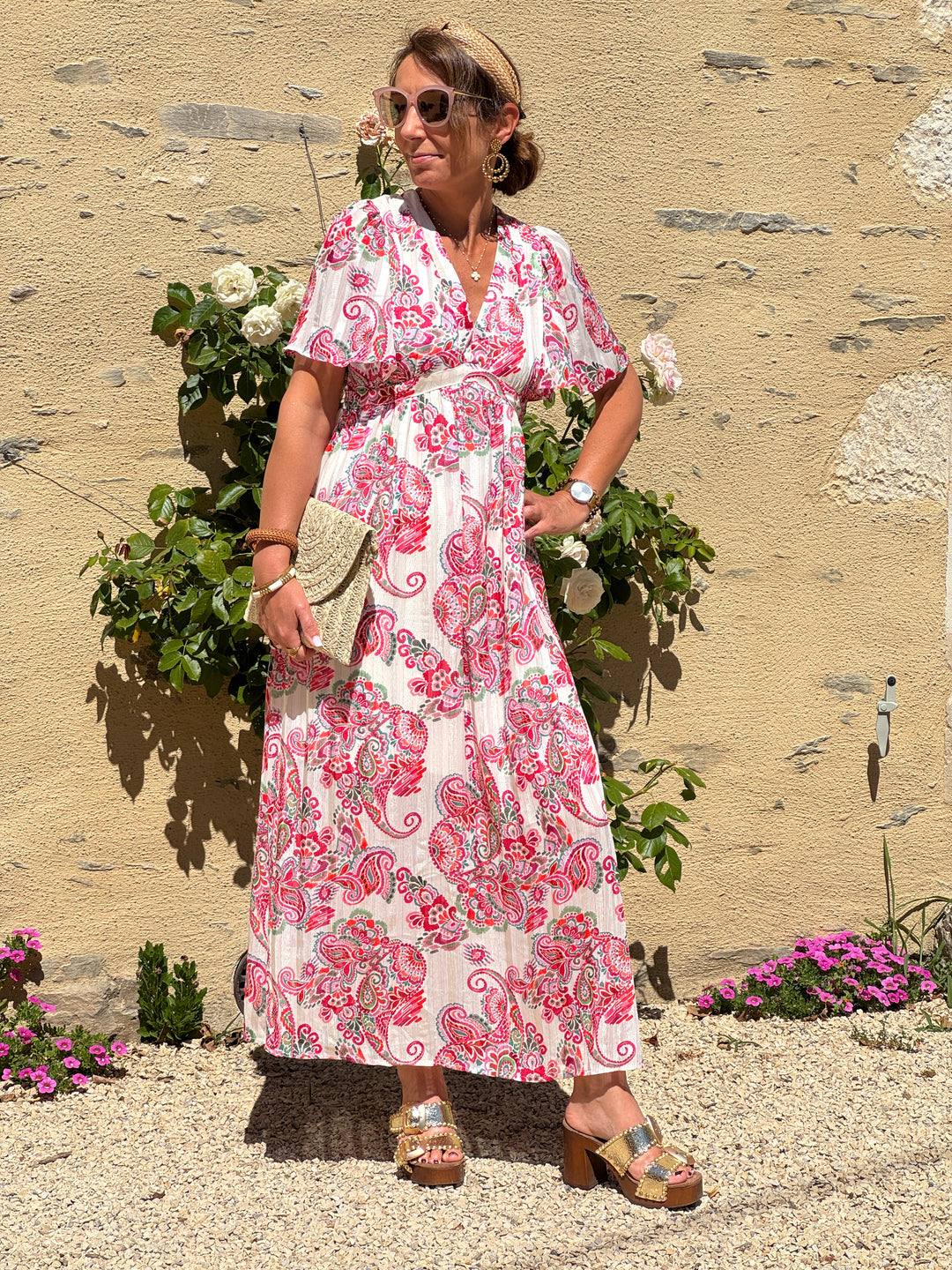 Robe imprimé floral rose, vert, rouge et orange fond blanc SUZY In April 1986