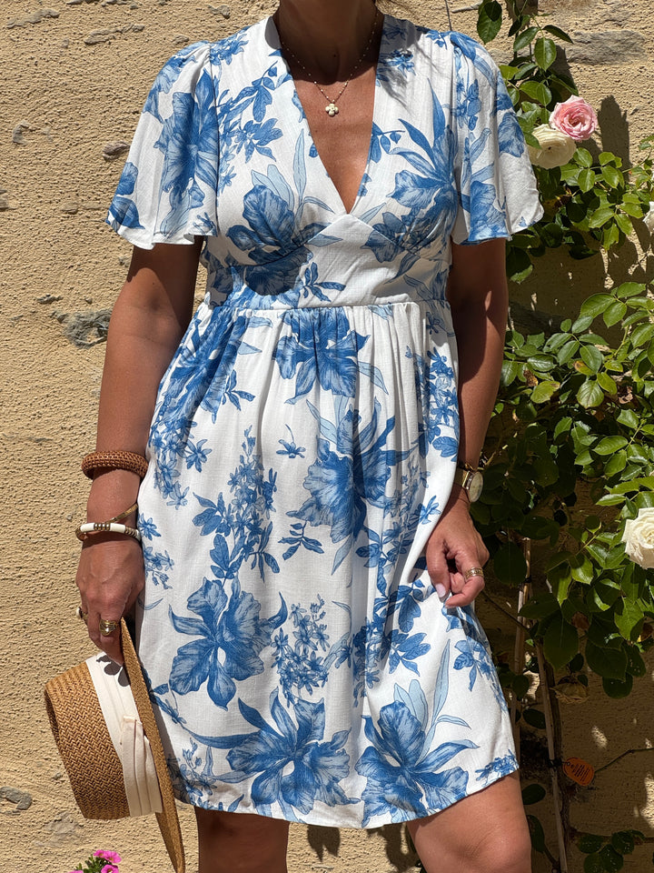 Robe imprimé fleuri bleu fond blanc CELIA In April 1986