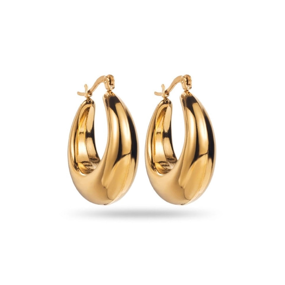 Boucles d’oreilles créoles dorées style vintage, finition miroir, 3 cm, hypoallergéniques et résistantes à l’eau.