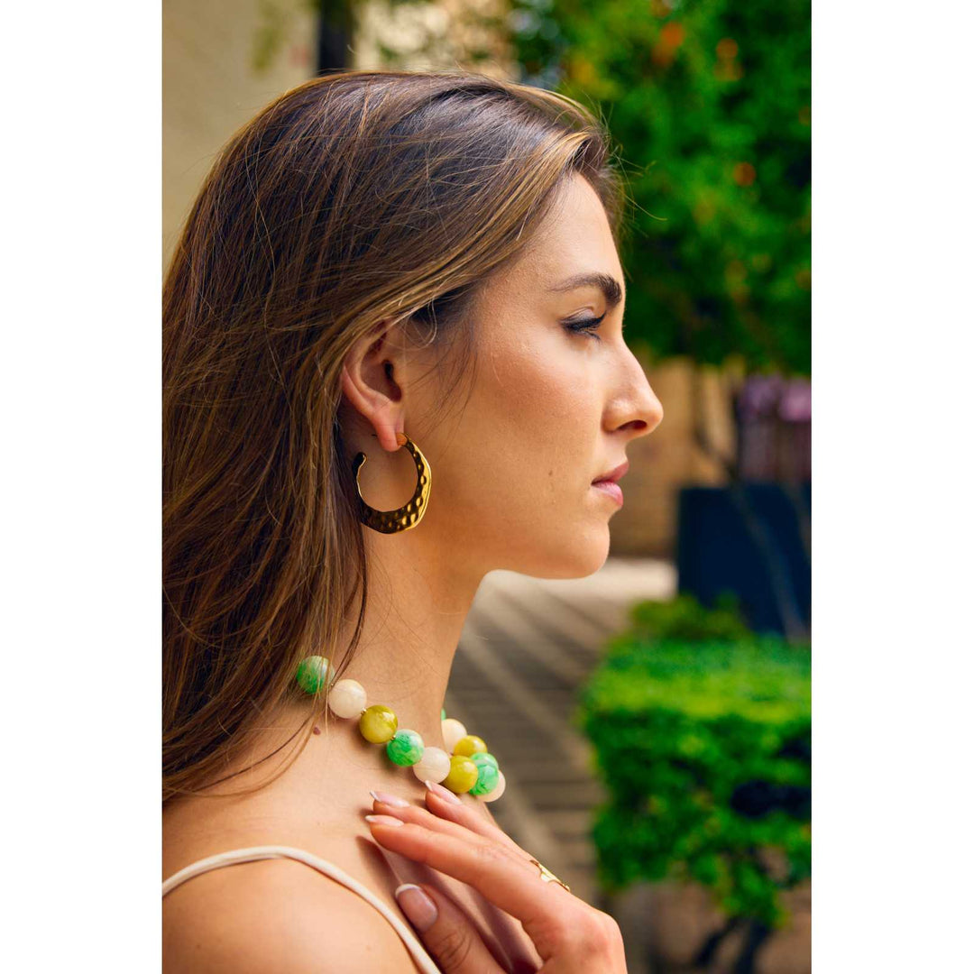 Gehämmerte goldene Creolen aus Edelstahl