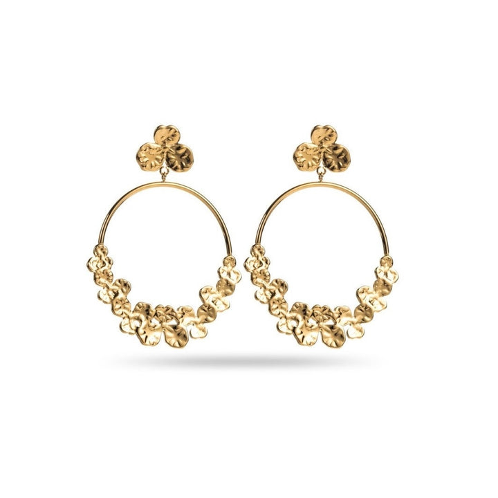 Boucles d’oreilles dorées anneaux décorés de pétales de fleurs, bijou tendance 5,5 cm hypoallergénique et résistant à l’eau