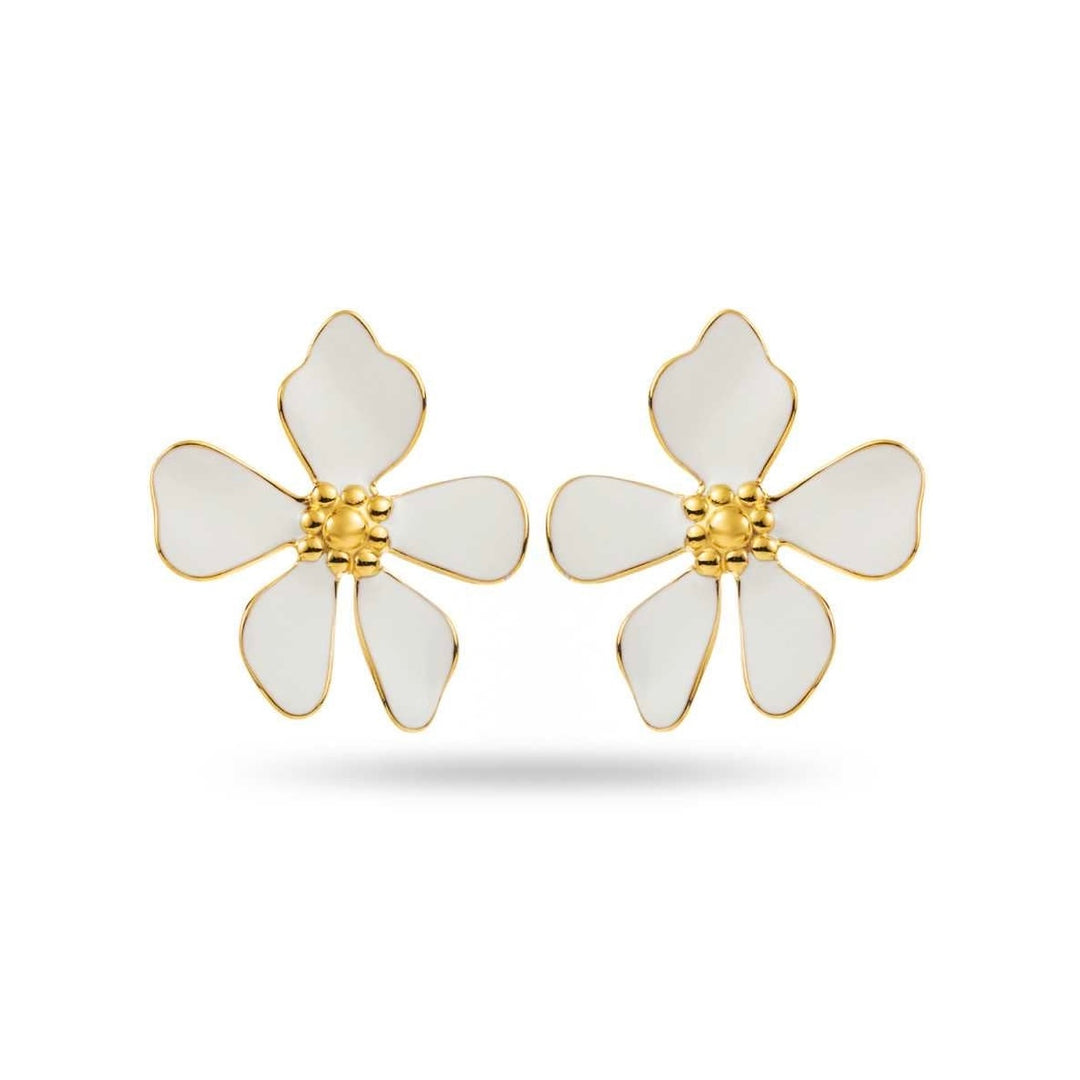 Boucles d’oreilles dorées en forme de fleur blanche, bijoux élégants et résistants à l’eau.