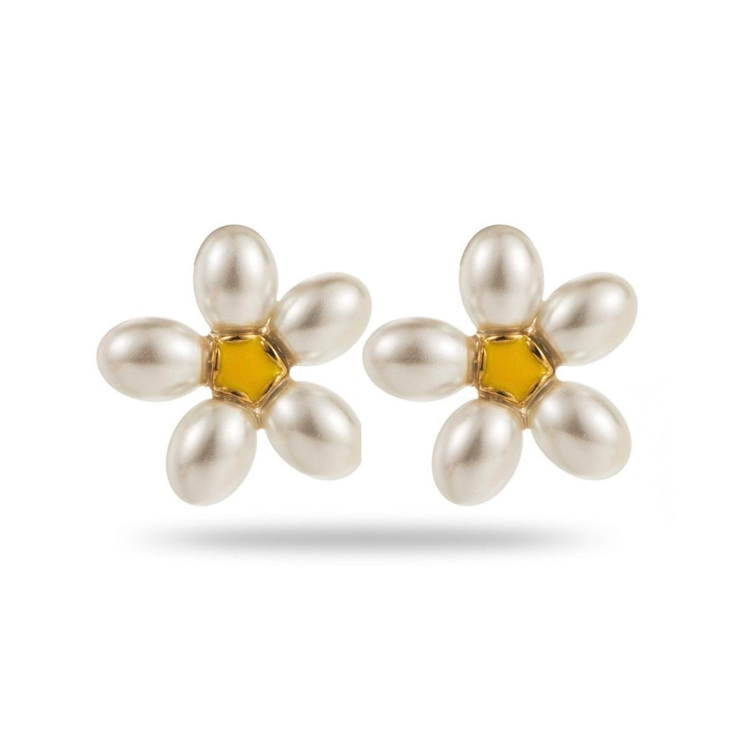 Boucles d’oreilles puces marguerite blanche et jaune, bijou doré 2 cm hypoallergénique résistant à l’eau