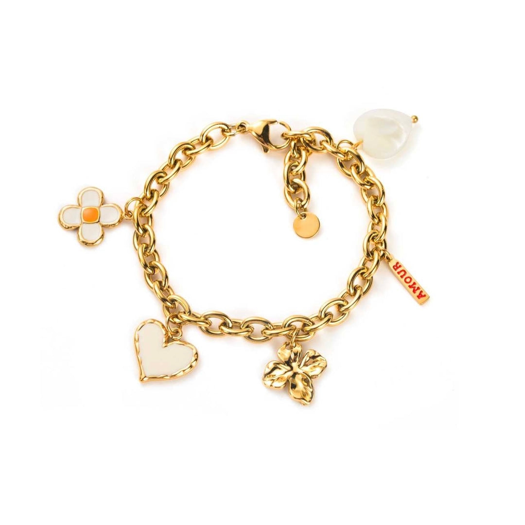 Bracelet doré avec charms marguerite, cœur blanc, pétale doré et médaillon amour