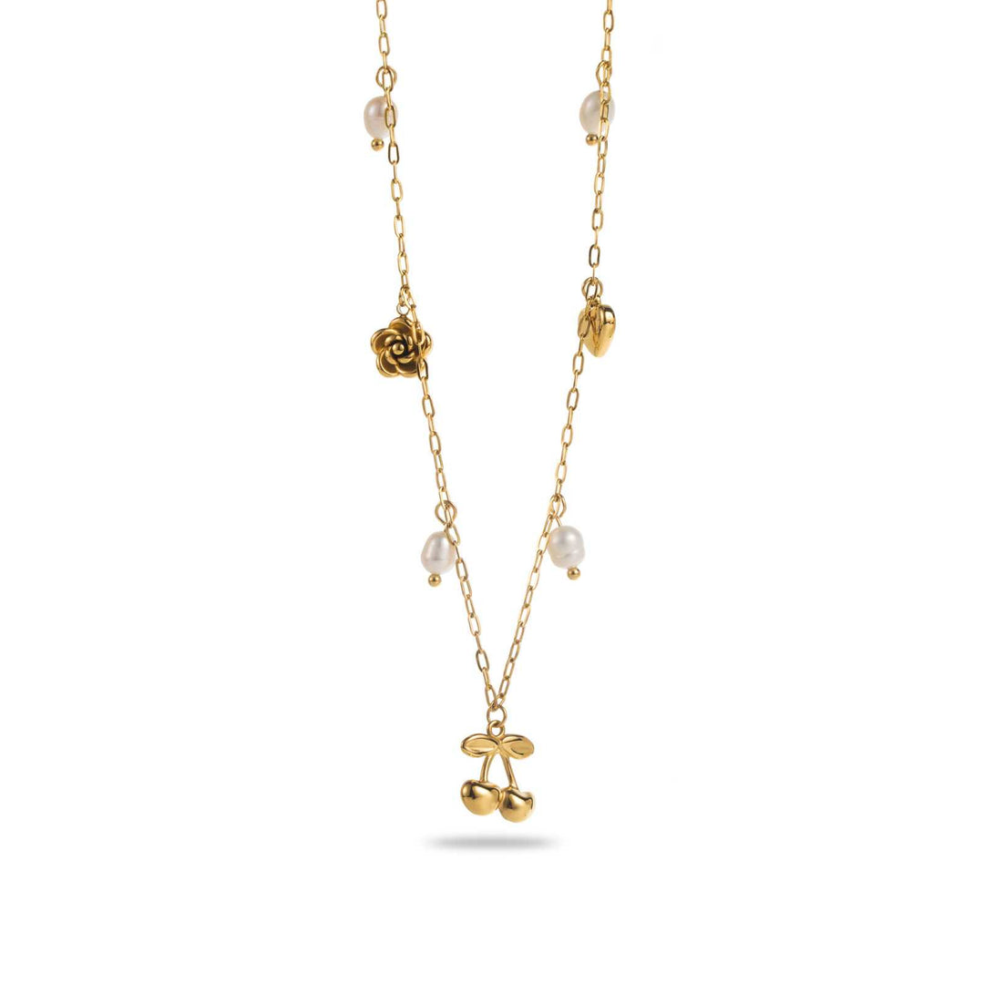 Collier petite cerise dorée avec perles nacre sur chaîne fine
