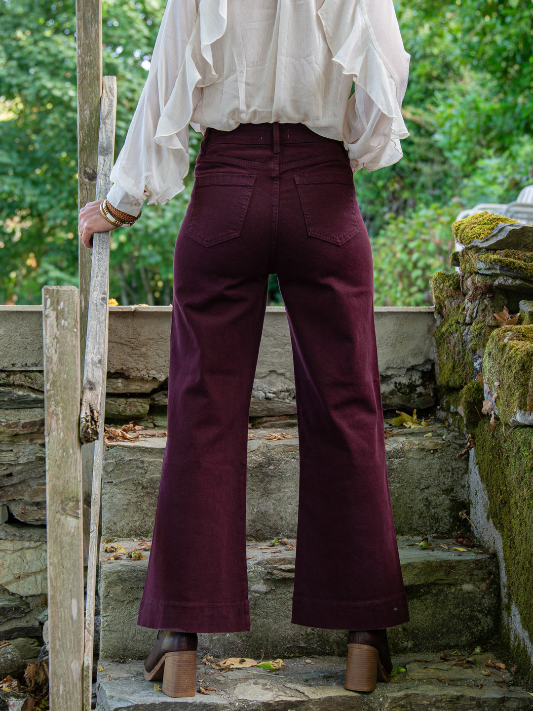 Jean bordeaux Oraije Gasparette taille haute vue de dos femme