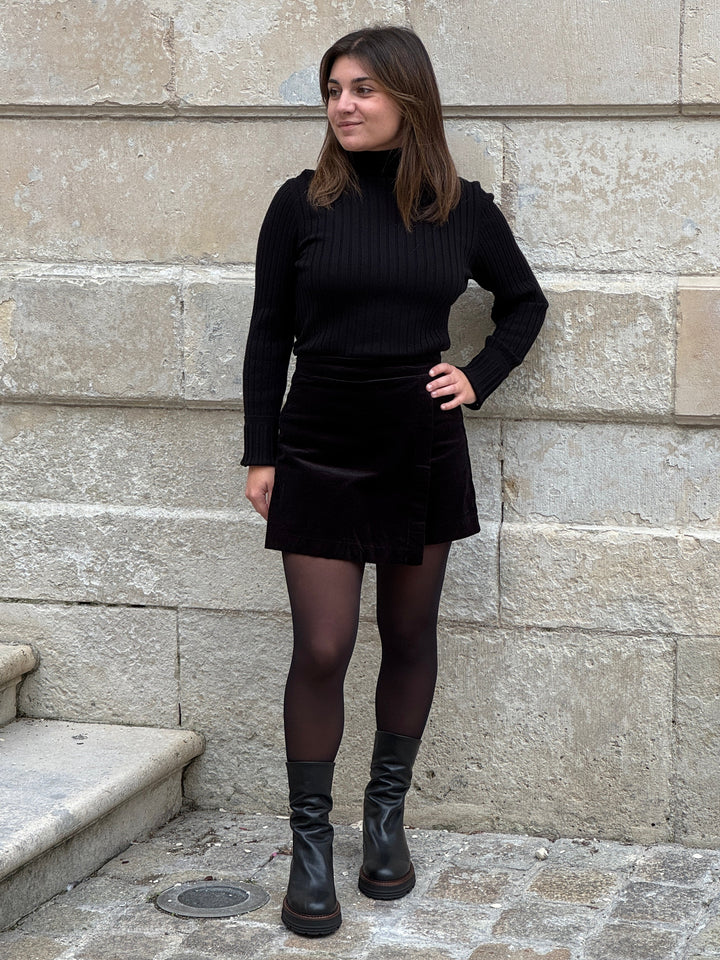 Jupe short velours noir Orelle Oraije