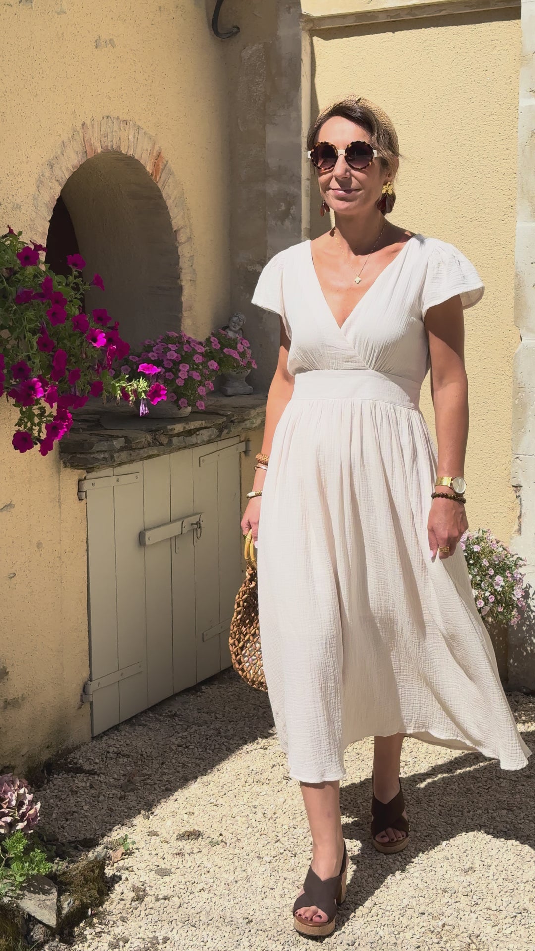 Robe beige gaze de coton MADDY In April 1986