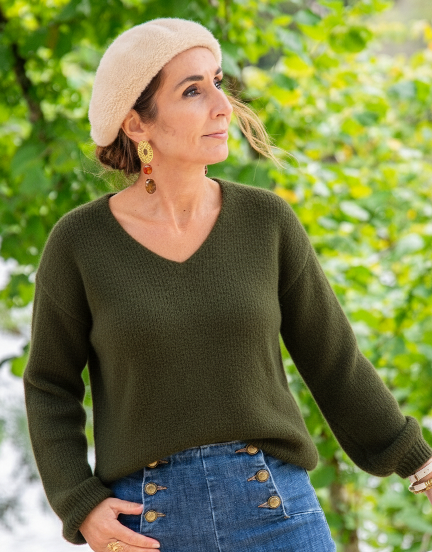 Pull kaki en maille col V NADEGE