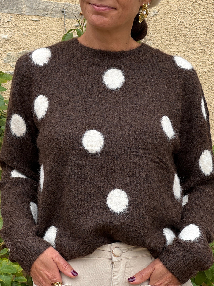 Pull PHILOMENE In April 1986 marron à gros pois écrus, col rond et manches longues, maille douce pour femme.